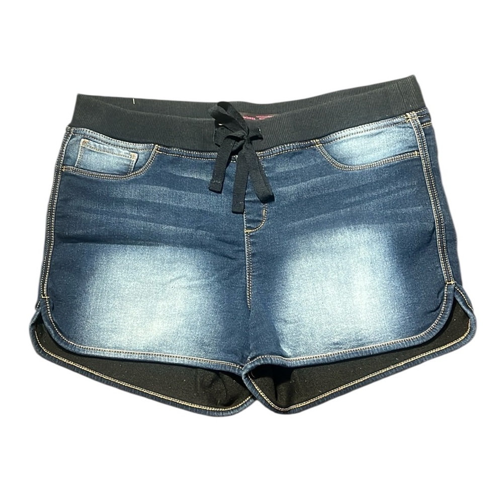 Women’s no boundaries jeans shorts
